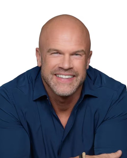 Lucas G. Irwin